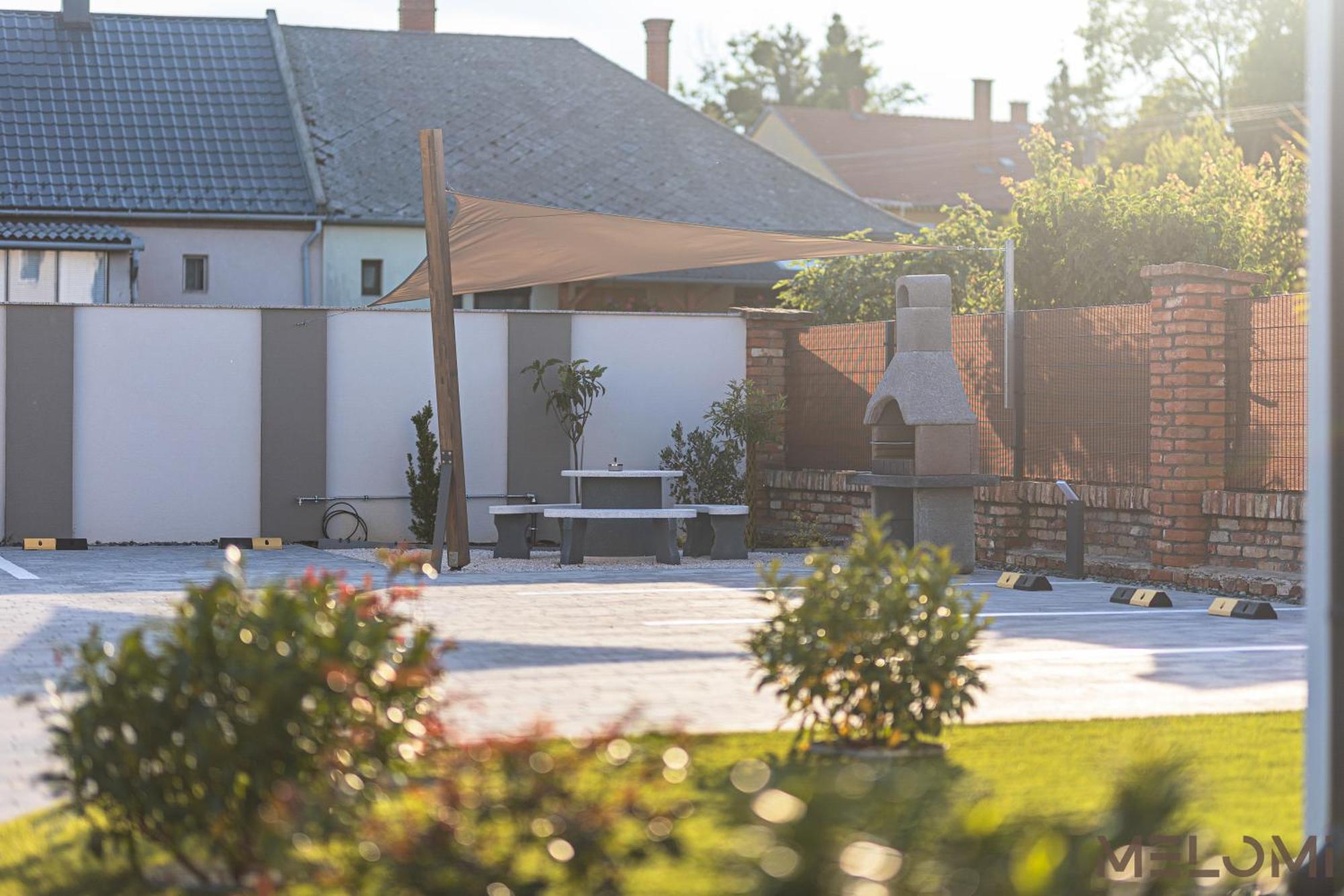 Melomi 1 Apartman Sárvár Exteriér fotografie
